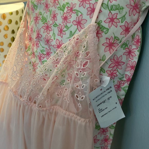 NWT Small Hanky Panky Blushing Pink Delicate Lace Eyelet Slip Lingerie MSRP $115 - Picture 4 of 17